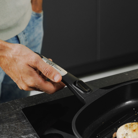 Сковорода з антипригарним покриттям BergHOFF LEO PHANTOM діаметр 24см, 2л (3950570) - 8