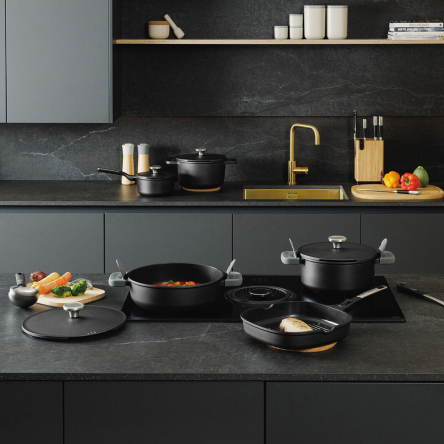 Каструля з антипригарним покриттям BergHOFF LEO PHANTOM діаметр 24см, 4.3л (3950576) - 6 Каструля з антипригарним покриттям BergHOFF LEO PHANTOM діаметр 24см, 4.3л (3950576) - 6