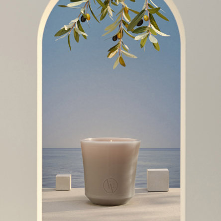 Свеча в подсвечнике из воска Bougies La Française, серая, 13 х 13,5 см, 370 г - 2