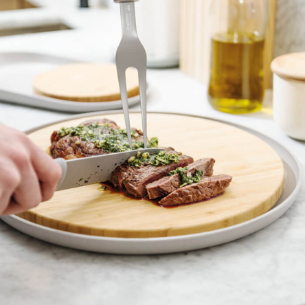 Дошка кухонна з підставкою BergHOFF LEO кругла діаметр 36см (3950058) - 2