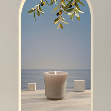 Свеча в подсвечнике из воска Bougies La Française, серая, 10 х 11 см, 160 г - 2