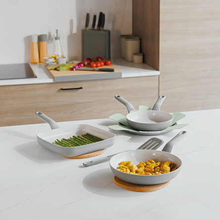 Набір сковорідок з антипригарним покриттям BergHOFF LEO BALANCE Moonmist з лопаткою 5 предметів (3950442) - 5