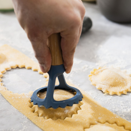 Ніж для равіолі BergHOFF LEO, дерев'яна ручка діаметр 8см (3950008) - 6