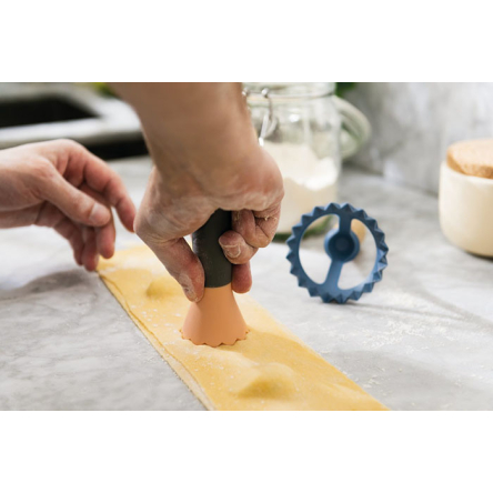 Мини-нож для равиоли BergHOFF LEO, пластиковая ручка диаметр 5 см (3950009) - 4